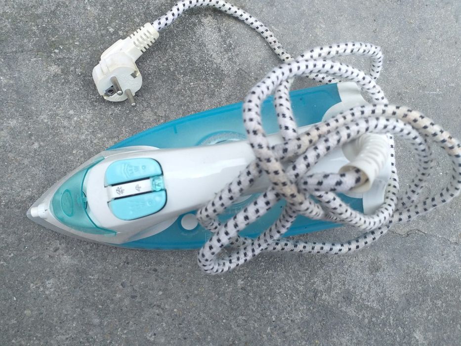 Statie de cqlcat  si fier de calca fara abur defect