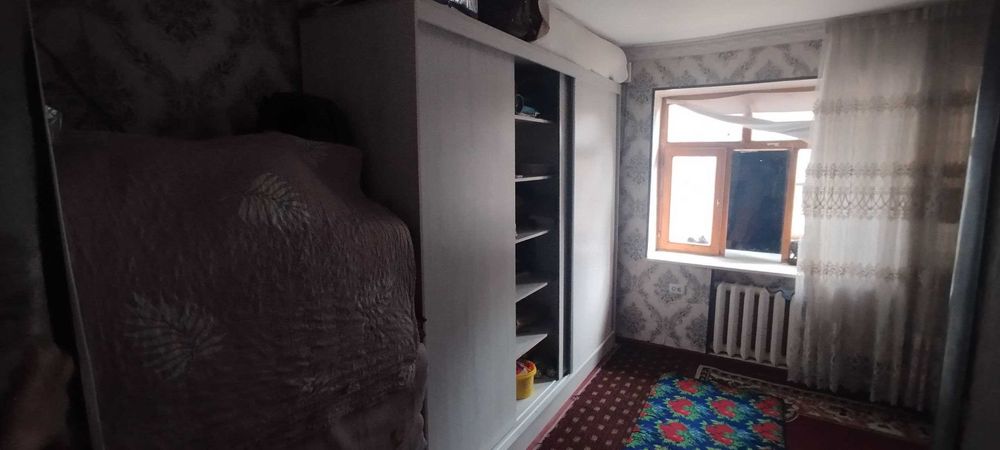 1 комнат. 3 этаж Чиланзар-4 Галерейка 20м2. Кирпичный Дом. Ор. Парк