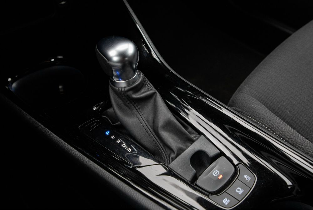 Toyota c-hr  hibrid 1.8 benzina automat