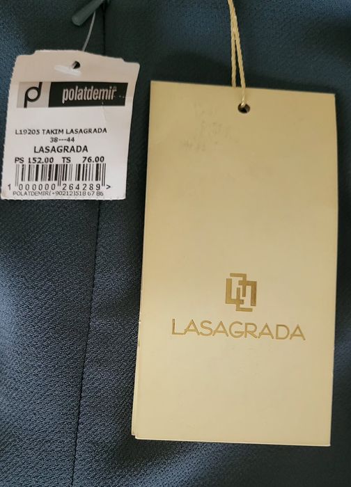 Продам платья и двойку