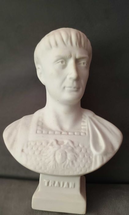 Statueta bust : Traian    ;  Decebal   ( pentru colectionari )
