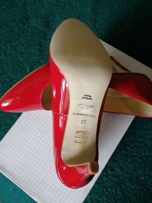Дамски стилни обувки - червени
