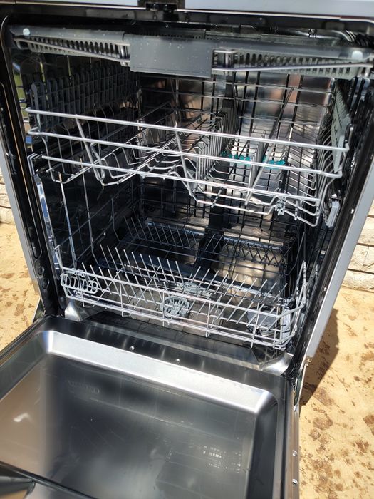 Продавам съдомиялна за вграждане Gorenje GV643D60