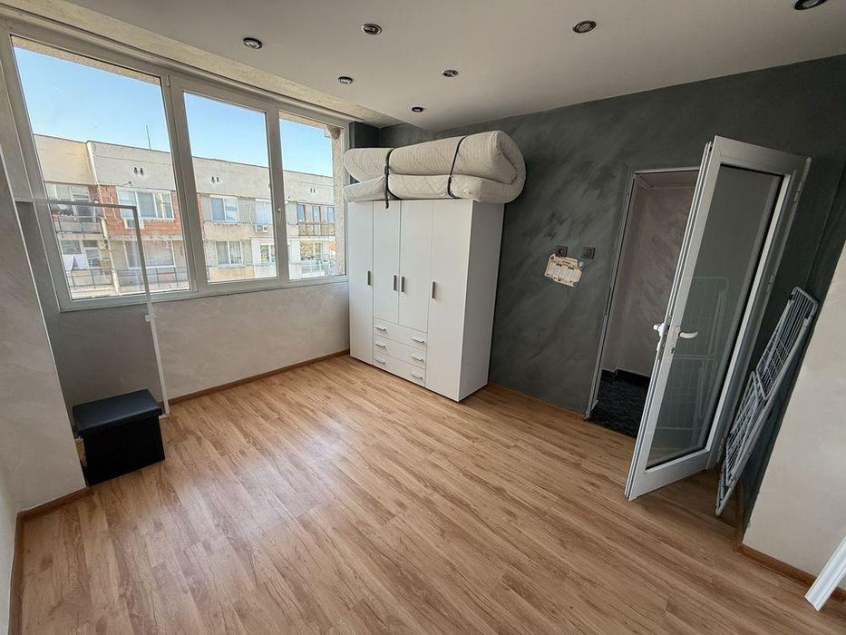 Дава се под наем Тристаен апартамент в София, Бенковски - 65 кв.м за 537 € - Снимка #3