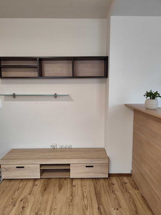 Дава се под наем Тристаен апартамент в София, Павлово - 90 кв.м за 894.54 € - Снимка #2