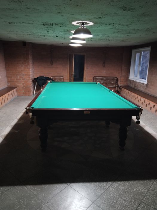 Продам бильярдный стол 12 фут