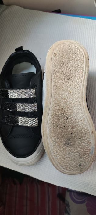 Продам кросовочки на девочку