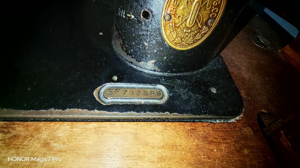 SINGER. mașină de cusut