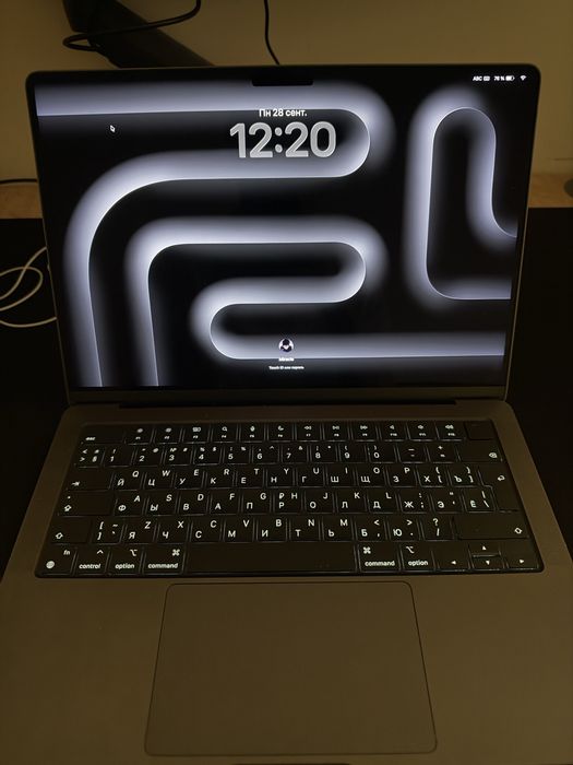 Macbook pro 14 m4 16gb