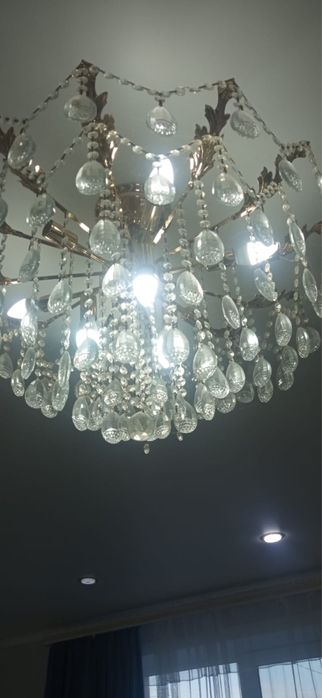 Люстры разного размера
