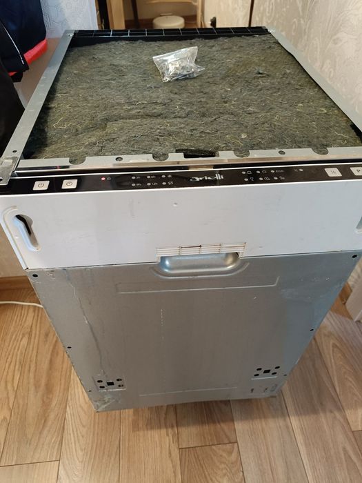 Съдомиялна машина за вграждане Ариели