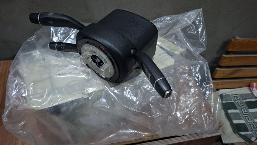 Модуль рулевой колонки (подрулевой переключатель в сборе )