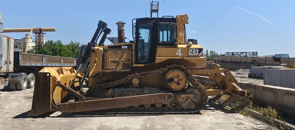 Caterpillar buldozer