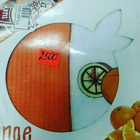 Продам белые махровые полотенца