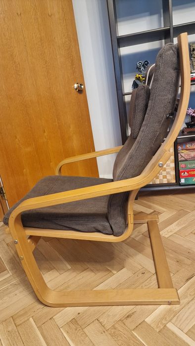 IKEA POÄNG – fotoliu balansoar, maro – stare foarte bună