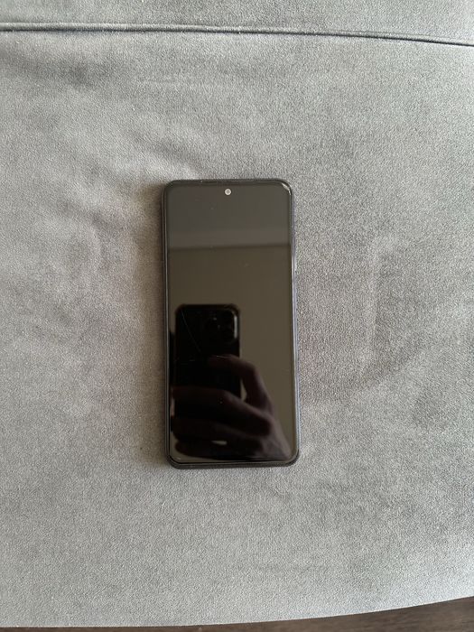 Продам телефон….