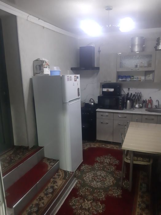 Uy sotiladi arzon va sifatli