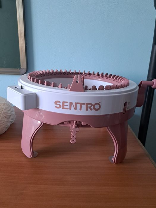 Продам  машинку для вязания