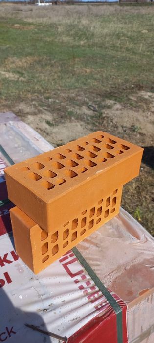 Кирпич керамический один полет