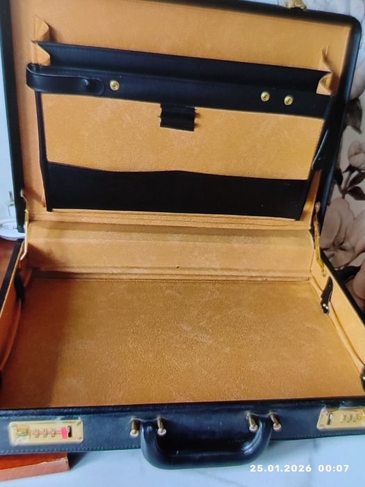 Продам дипломат.