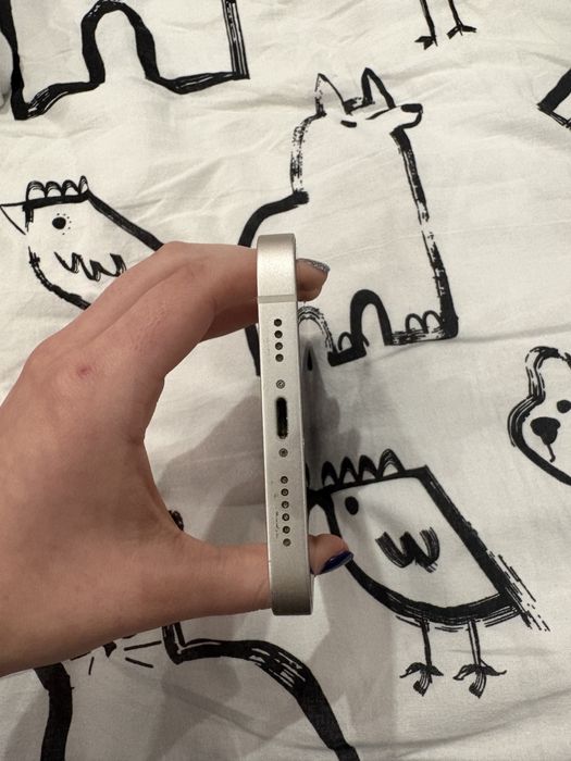 iPhone 14 plus, бял