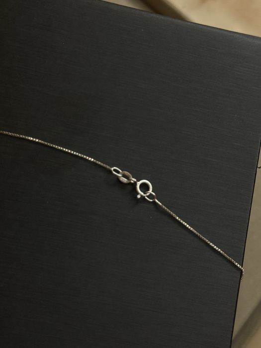 Колие бяло злато и диаманти