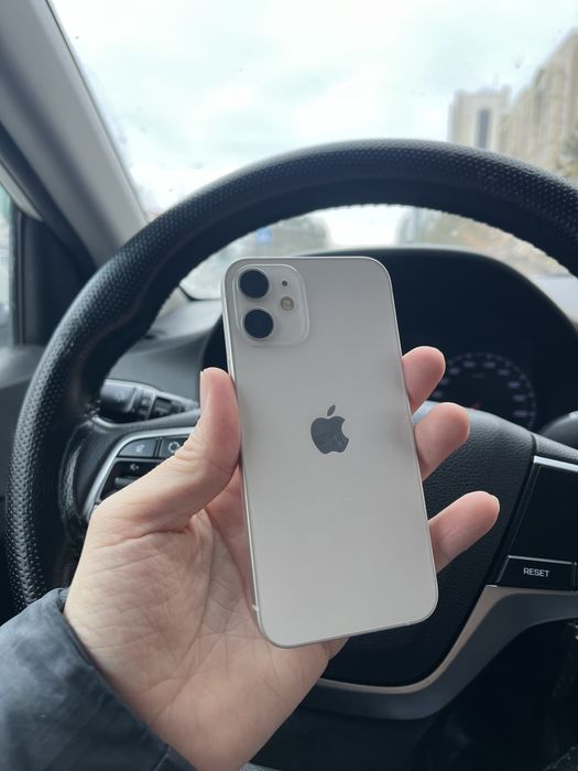 айфон 12 мини 128 гб продаю