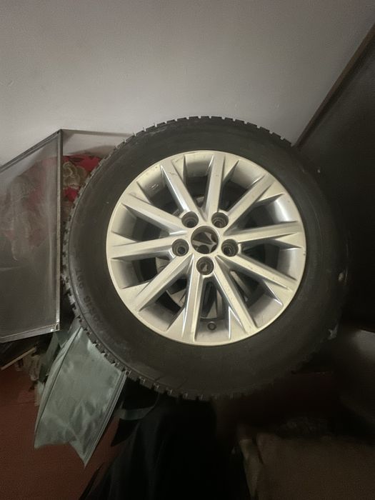 Камри 55 зимний балон