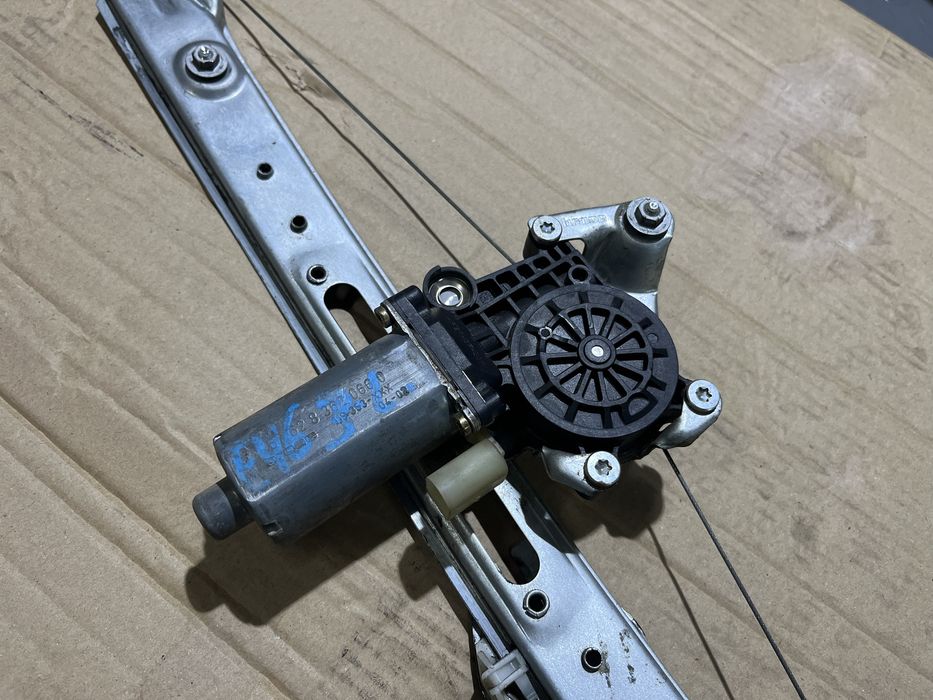 Задните ел.машинки на стъклата за BMW E46 (седан и комби)