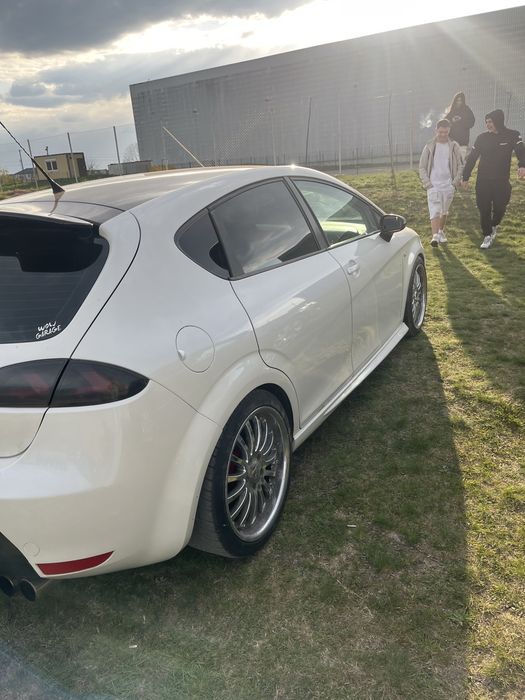 Seat Leon FR2.0 TDI 220cp | Intretinut | Multe Dotari | Accept varinte