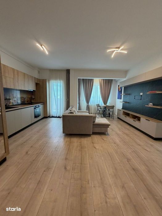 Vand Apartament 3 camere  Spatios Langa Mall