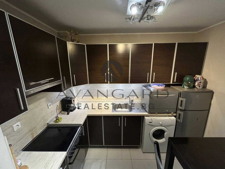 Продава се Двустаен апартамент в Пловдив, Кършияка - 69 кв.м за 998 €/кв.м - Снимка #1