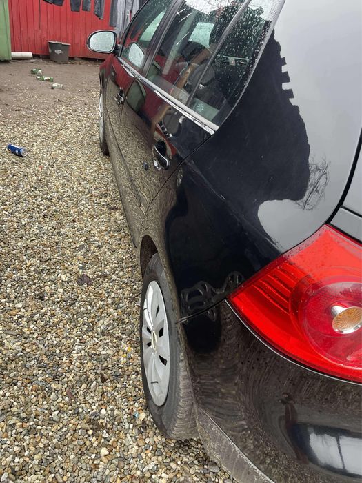 Se vinde golf 5