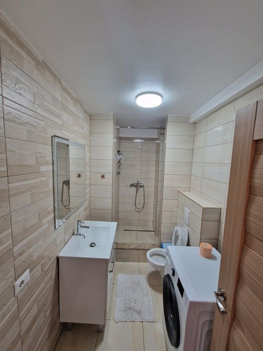 Inchiez apartament 3 camere