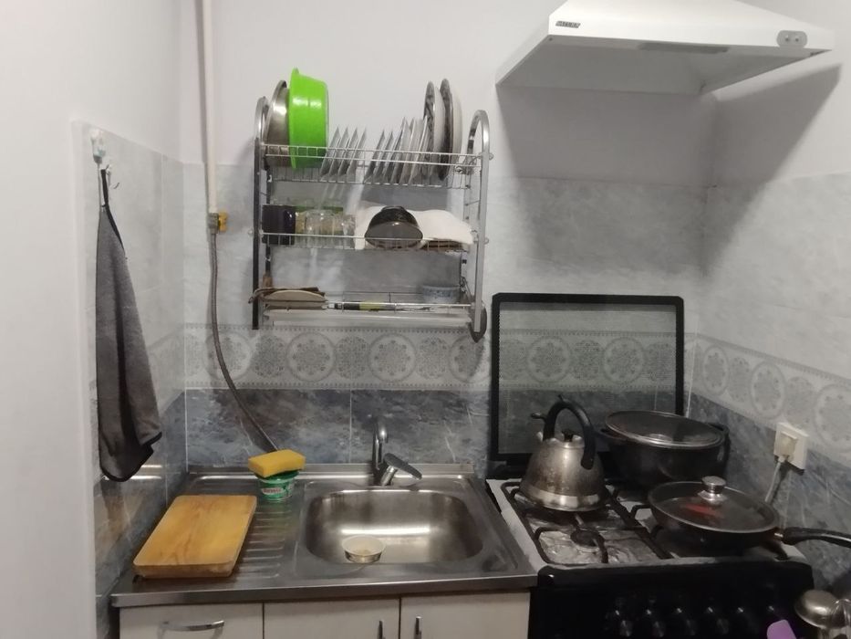 Срочно . продам 1ком.кв.бывший общага.