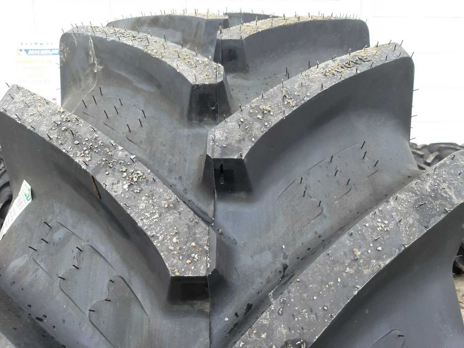 650/75R32 Cauciucuri noi de COMBINA Radiale BKT 24.5-32 Anvelope