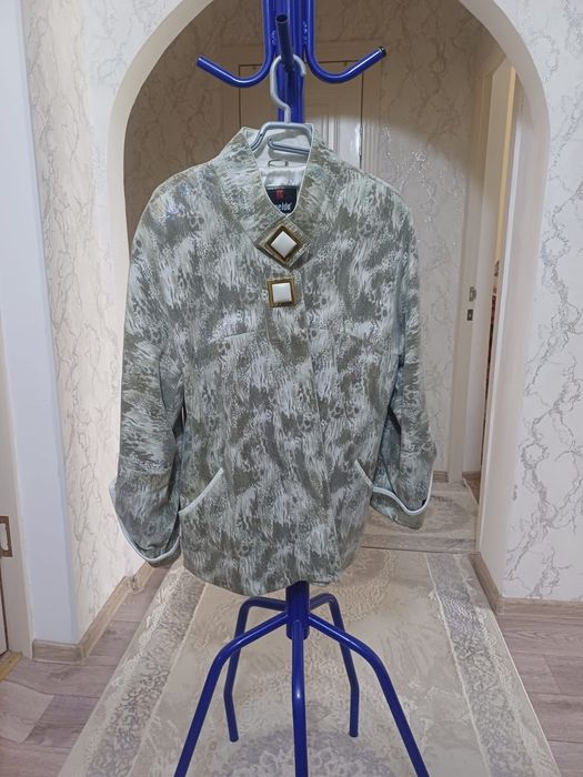 Верхняя одежда  фирменнве