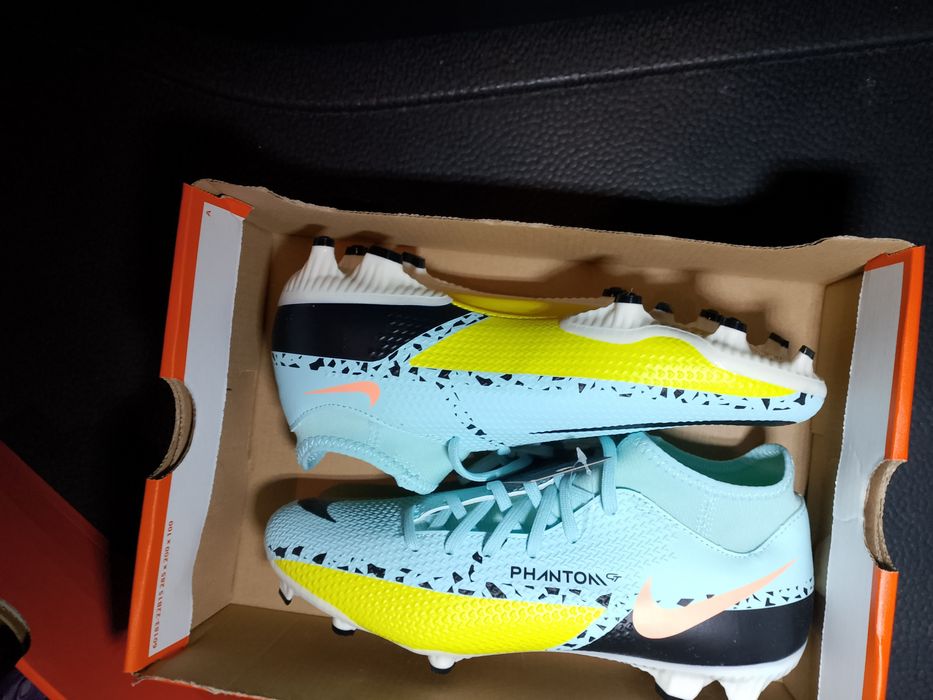 Футболни обувки Nike Phantom GT2 Academy DF  Номер 39 Рядък модел