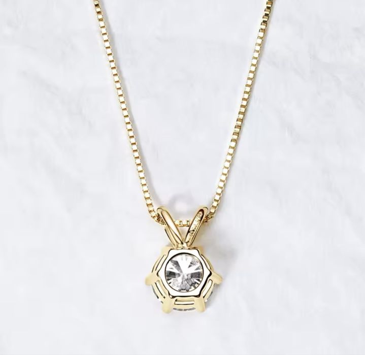 Сребърно колие с позлата и мойсанити, диаманти