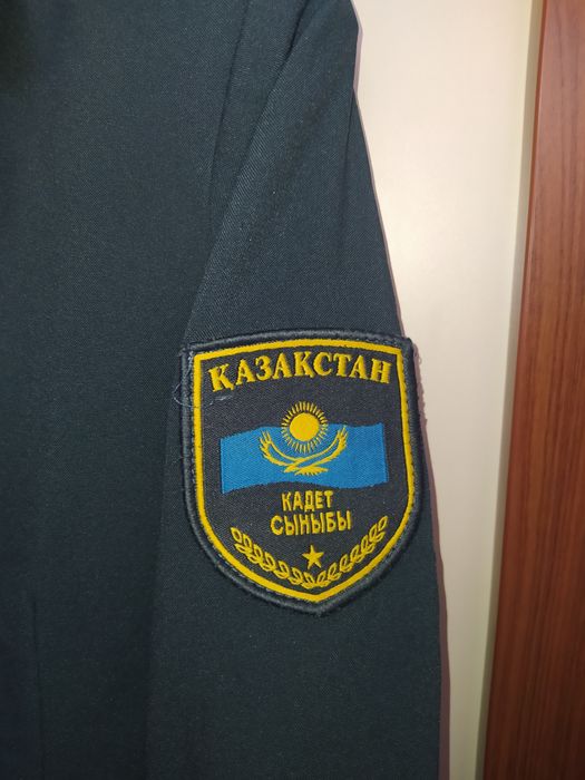 Продам кадетскую форму