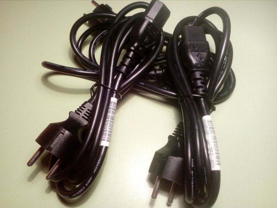 Кабель питания на 220Вт