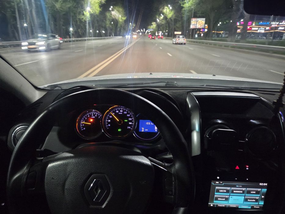 Продам рено дастера