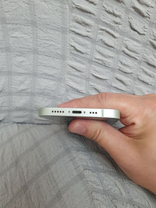 Apple Iphone 12 64GB 5G Green Original LL/A Flagman Holati Zor Igravoy