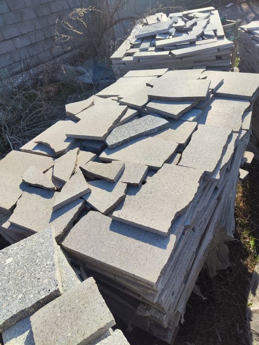 Гранит , Гранитная Брекча