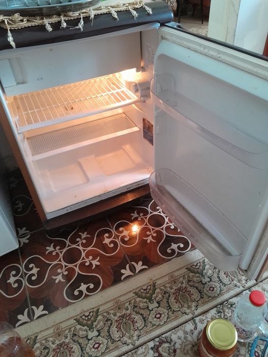Продам холодильник
