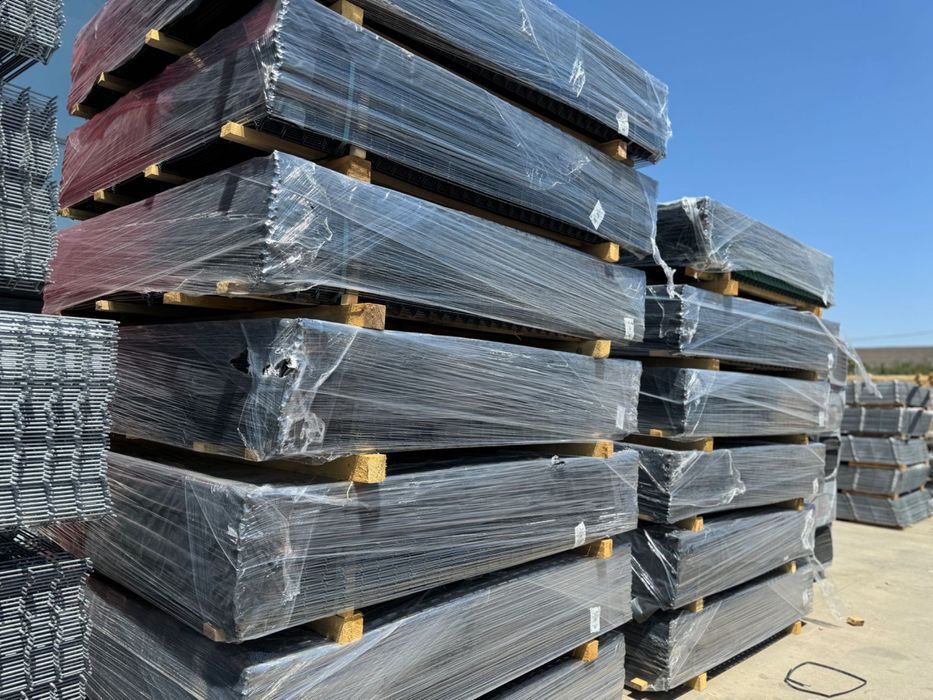 Panou vopsit gri si verde fir dublu 2d - cea mai buna calitate! stoc!