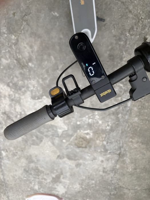 Trotineta electrica ninebot kickscooter max g30
