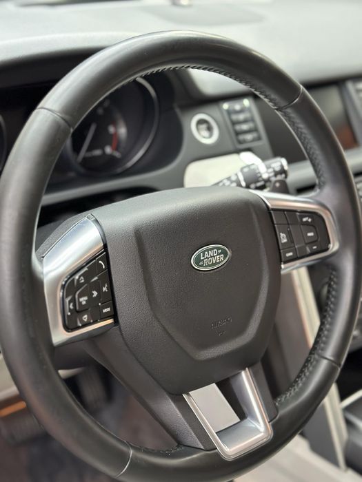 Land Rover Discovery Sport 7 locuri 4x4