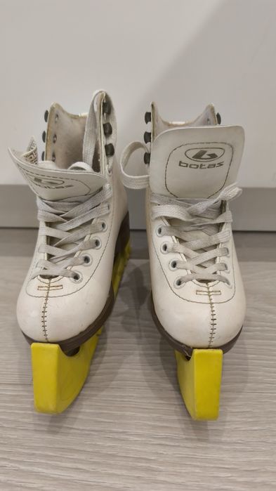 Коньки фигурные Botas Regina gr. 28 размера