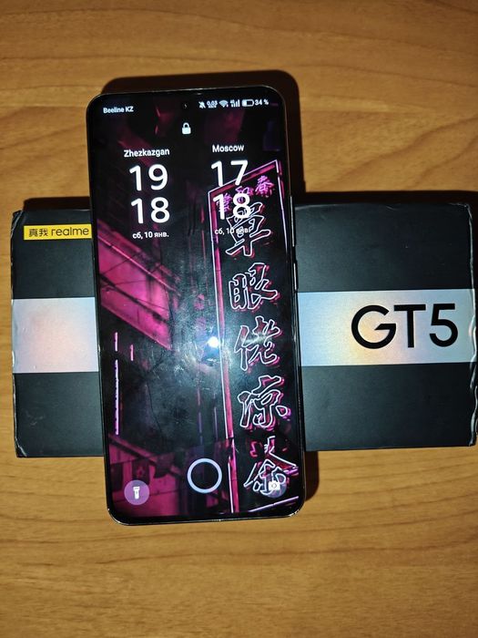 Продам смарт Realme gt5 12/256
